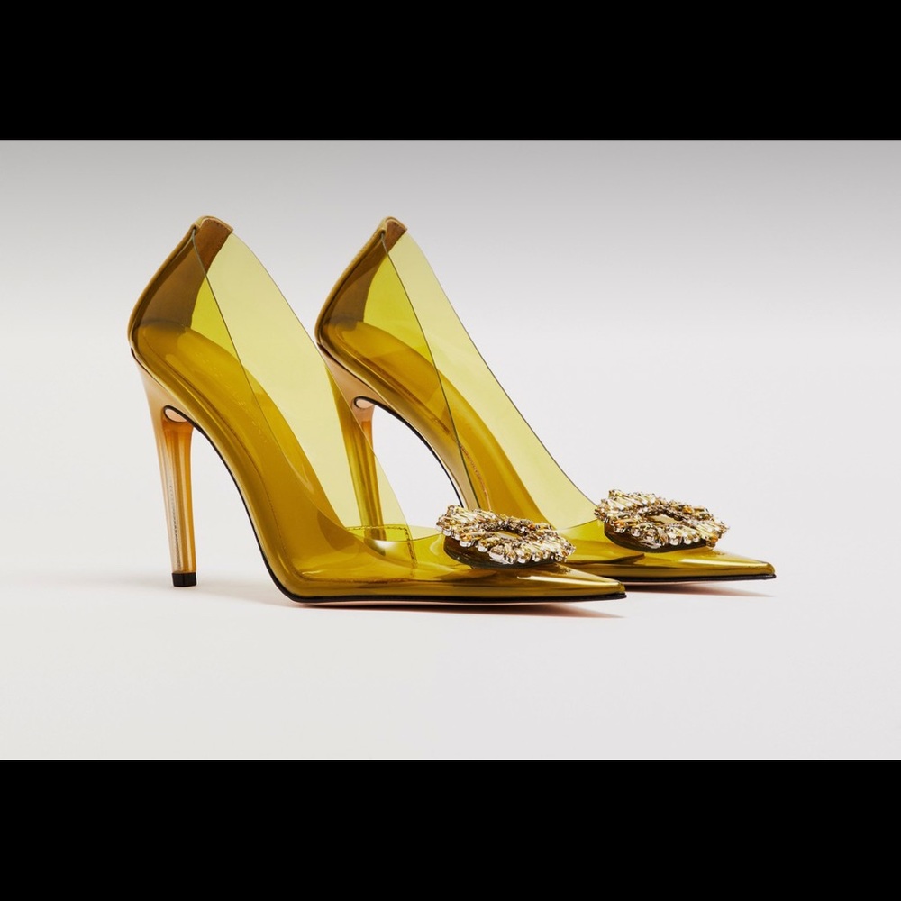 For Sale: BRAND NEW, NBW “Good American” Cinder-F*cking-Rella pumps!